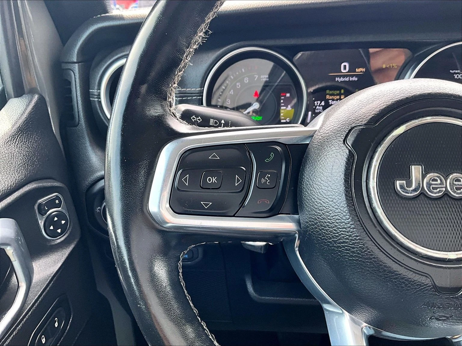 2022 Jeep Wrangler Unlimited Sahara 4XE - Photo 18
