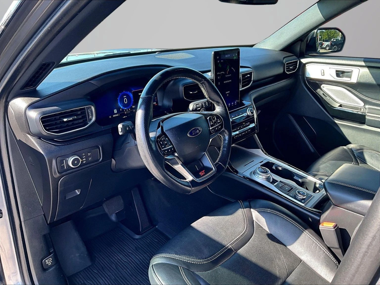 2022 Ford Explorer ST - Photo 14
