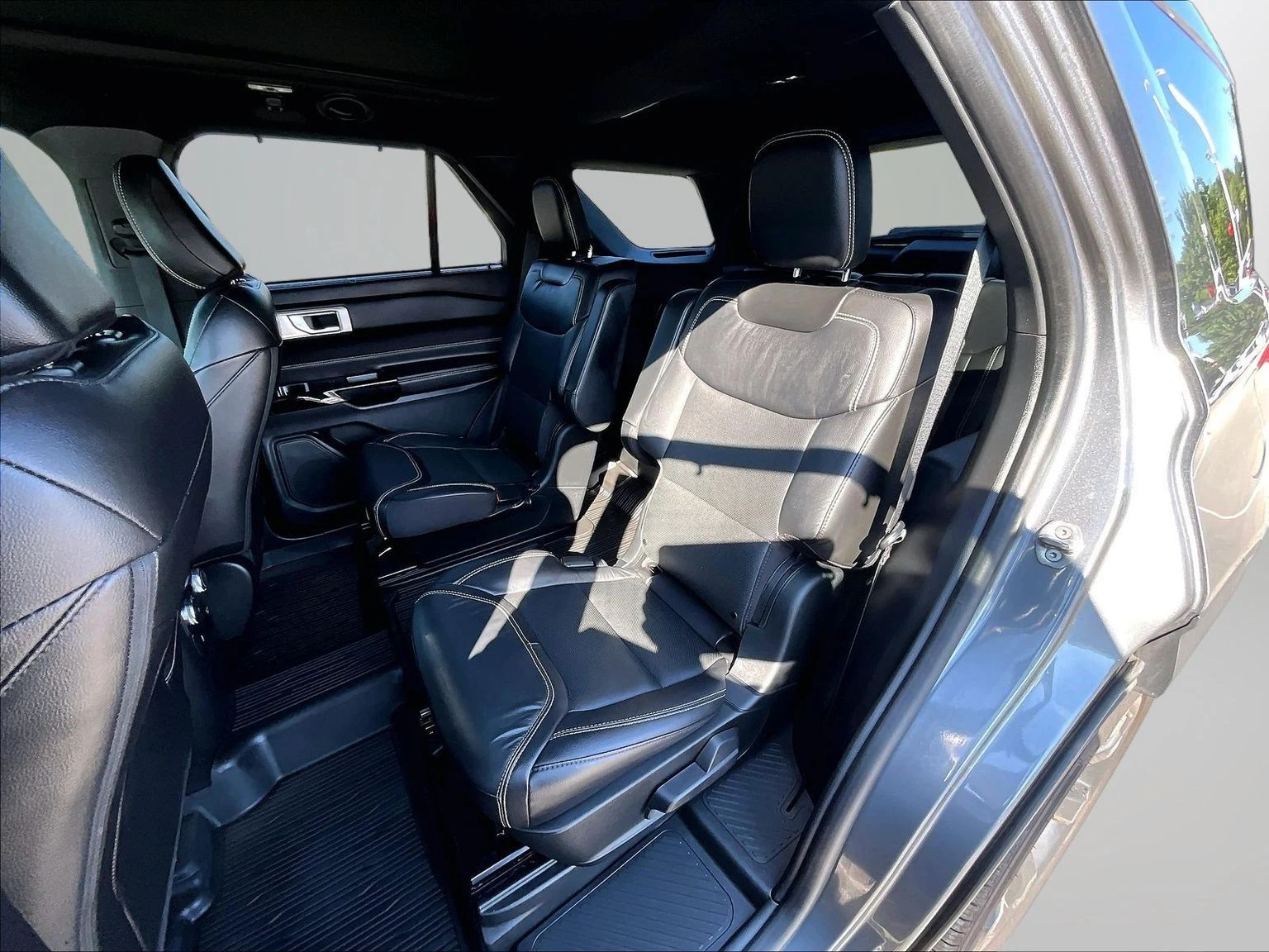 2022 Ford Explorer ST - Photo 26