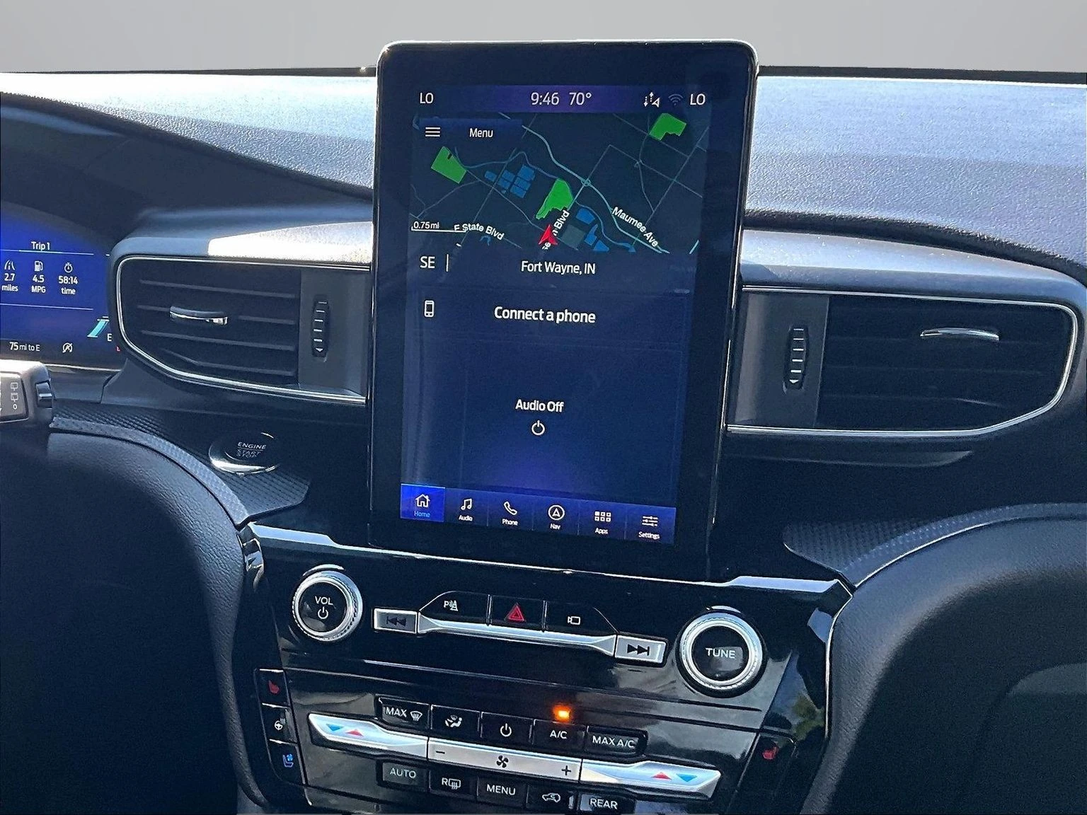 2022 Ford Explorer ST - Photo 6