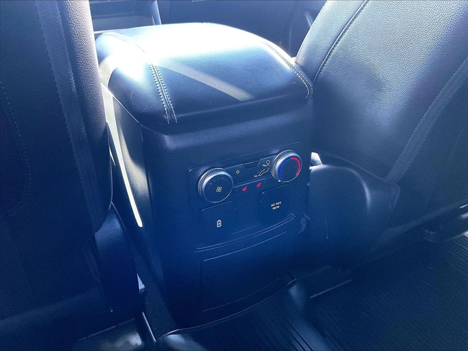 2022 Ford Explorer ST - Photo 34