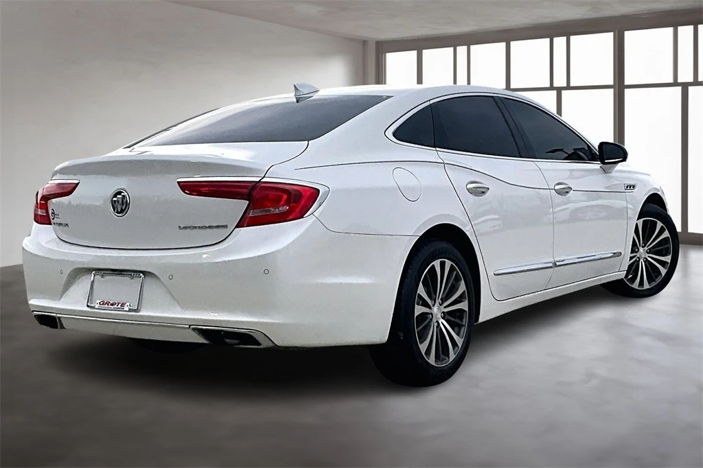 2017 Buick LaCrosse Premium I photo 3