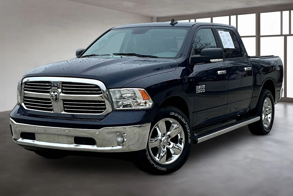2018 RAM 1500 Big Horn 4x4 Crew Cab 5'7's photo