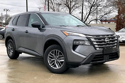 2024 Nissan Rogue S's photo