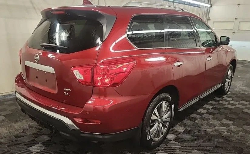 2020 Nissan Pathfinder SL 4WD's photo