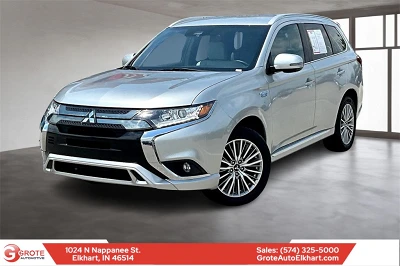 2022 Mitsubishi Outlander PHEV LE's photo