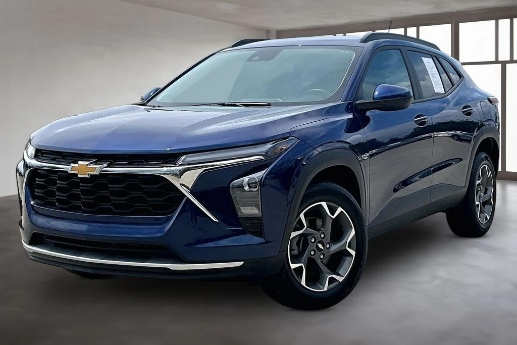 2024 Chevrolet Trax LT's photo