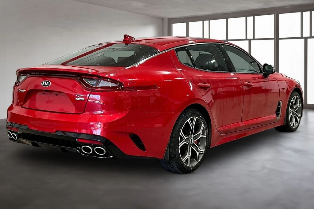 2018 Kia Stinger GT2 AWD's photo