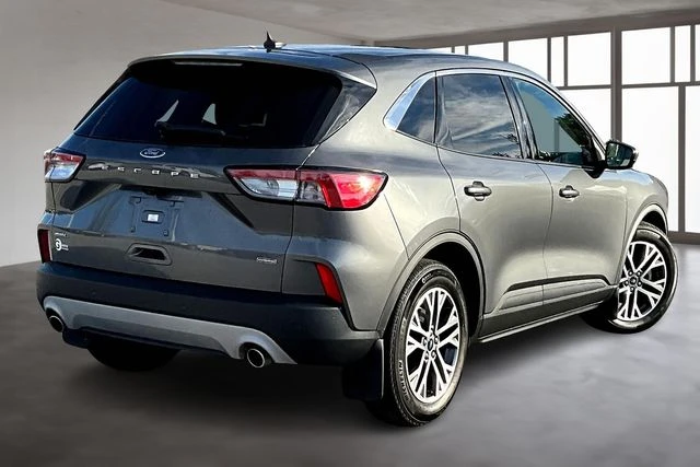 2022 Ford Escape Hybrid SEL photo 3