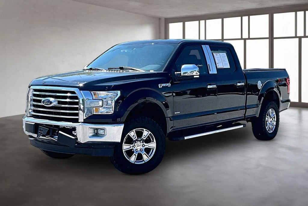 2017 Ford F-150 Platinum 4x4 SuperCrew 157 in's photo