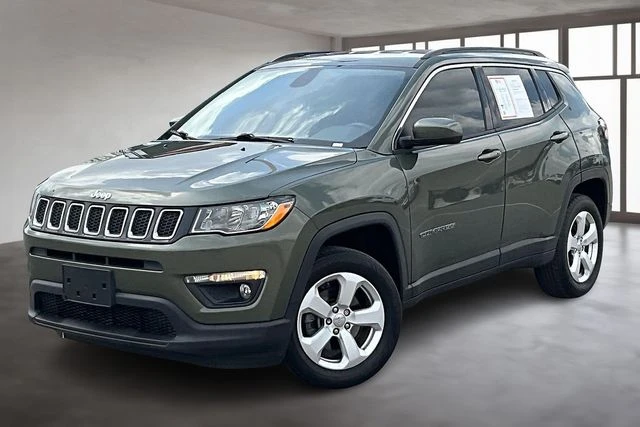 Used 2018 Jeep Compass Latitude with VIN 3C4NJDBB6JT177777 for sale in Fort Wayne, IN