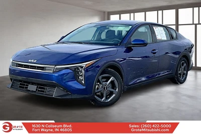 2025 Kia K4 LXS's photo