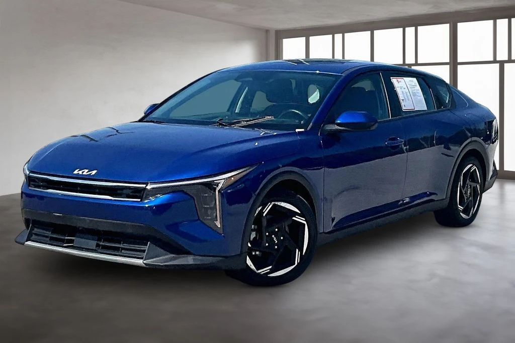 2025 Kia K4 EX AT's photo