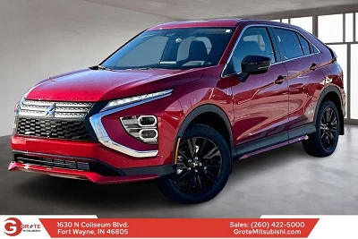 2026 Mitsubishi Eclipse Cross LE's photo