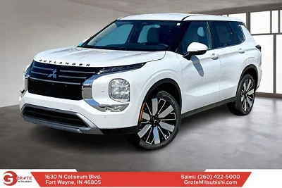 2025 Mitsubishi Outlander SE's photo