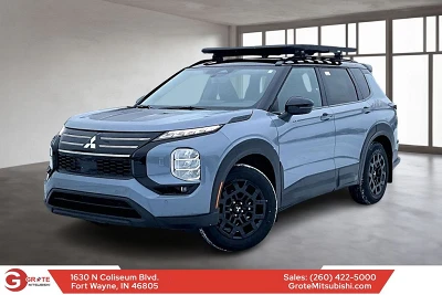 2026 Mitsubishi Outlander Trail Edition's photo