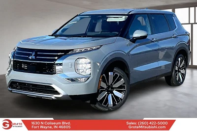 2026 Mitsubishi Outlander SE's photo