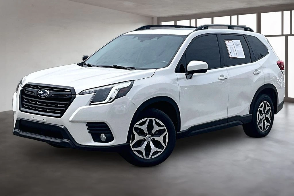 2022 Subaru Forester Premium's photo