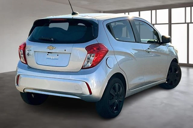 2017 Chevrolet Spark LS photo 3