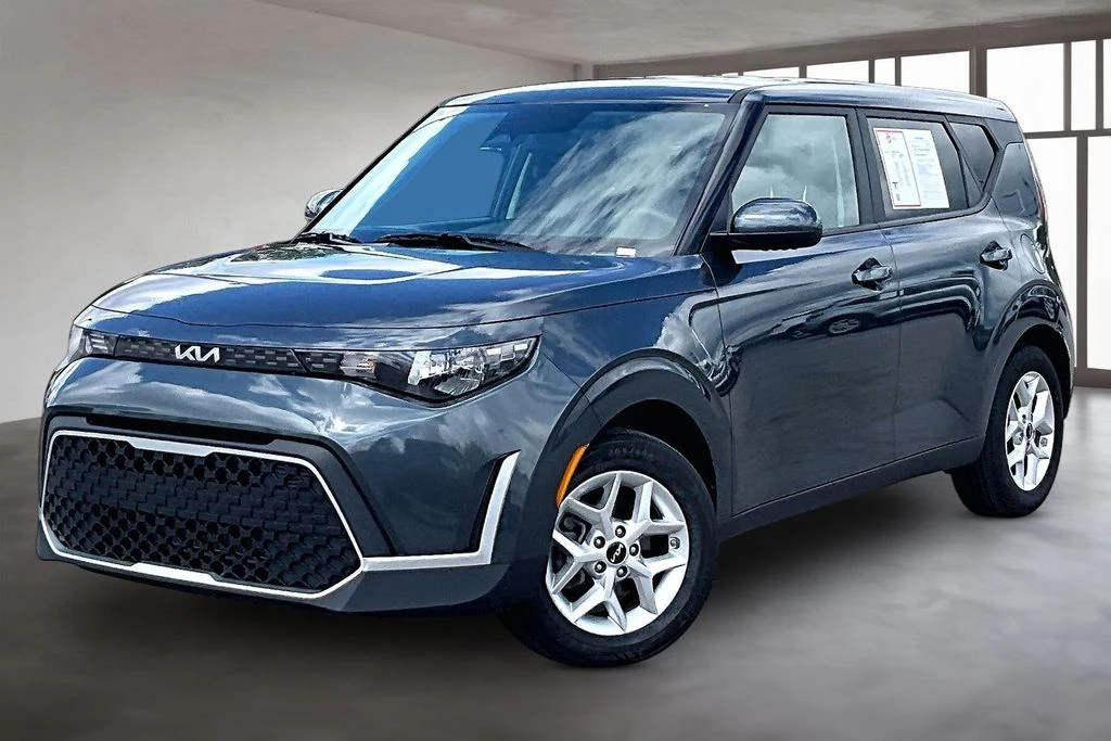 2025 Kia Soul 2.0L LX IVT's photo