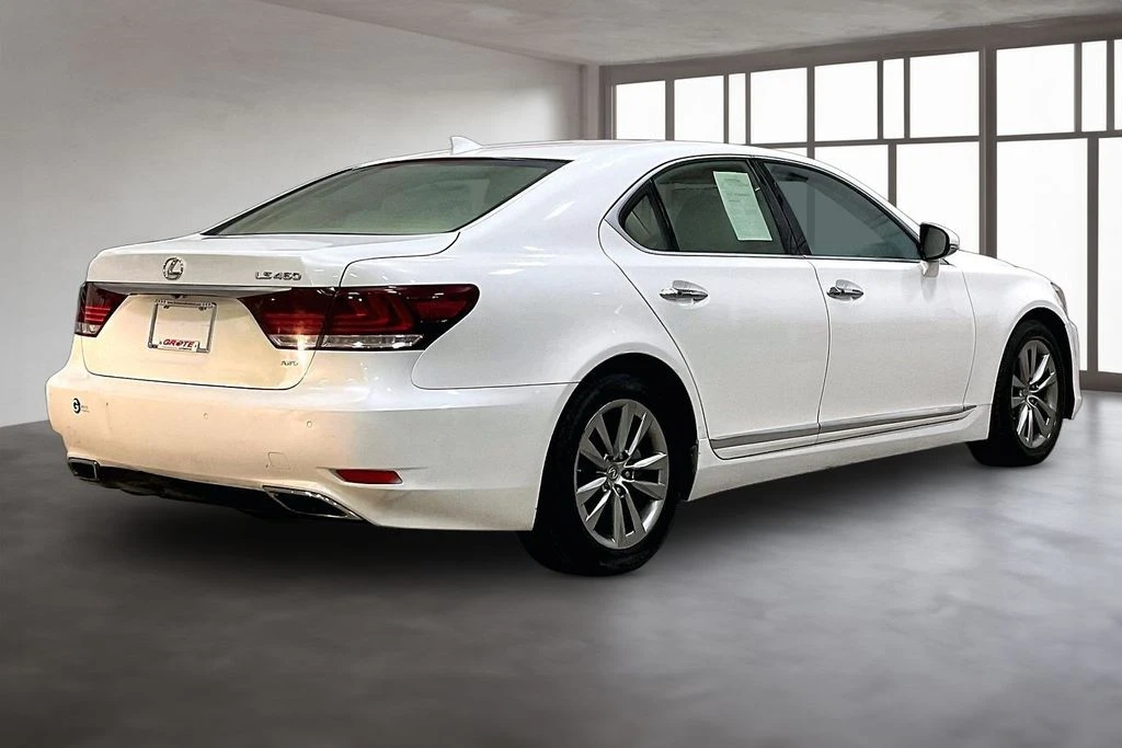 2015 Lexus LS