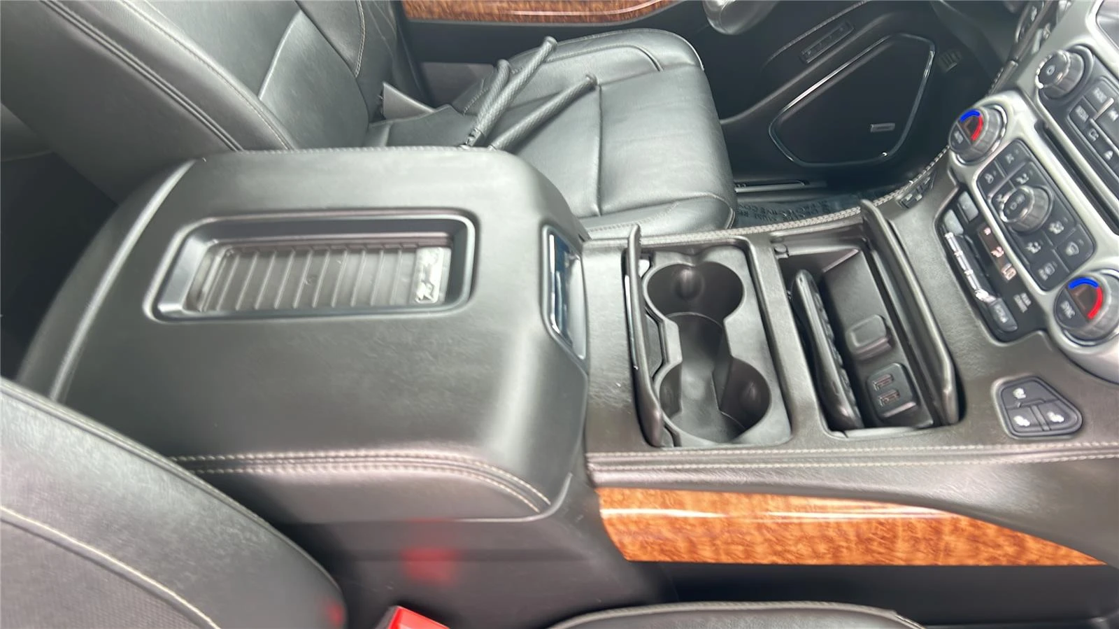2020 Chevrolet Tahoe Premier - Photo 17