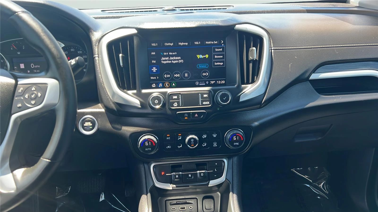 2023 GMC Terrain SLT - Photo 9