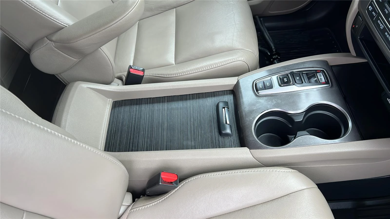 2021 Honda Pilot EX-L - Photo 22