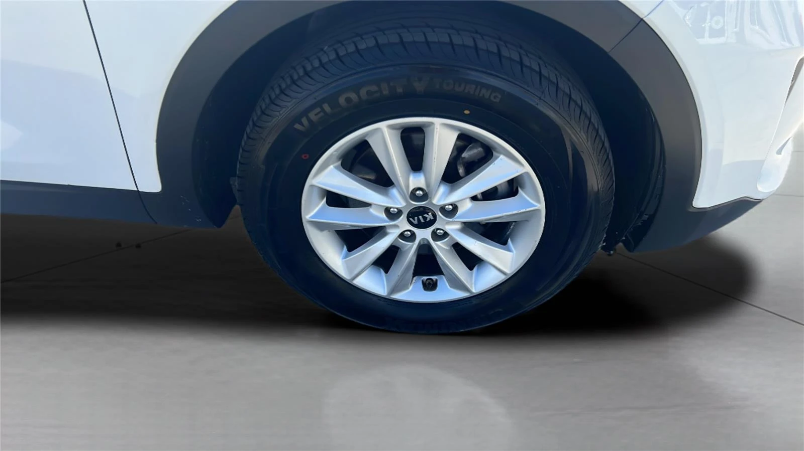 2020 Kia Sorento LX - Photo 13