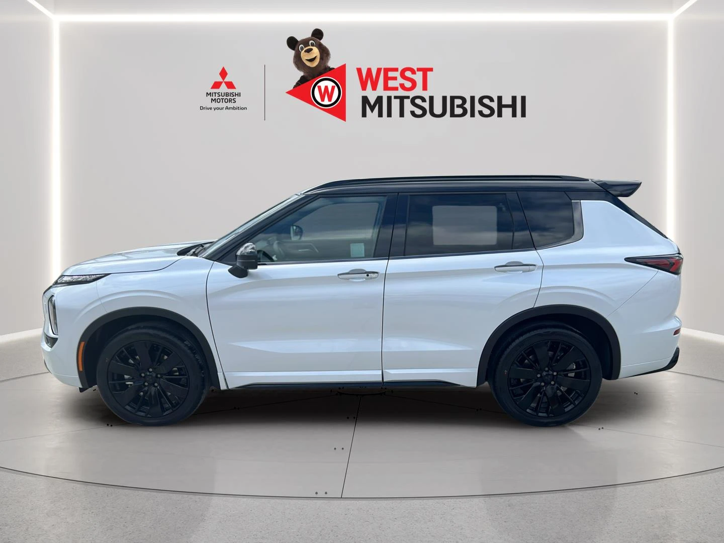 2026 Mitsubishi Outlander SEL S-AWC's photo
