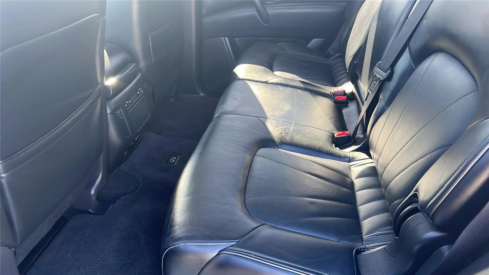 2017 INFINITI QX80 Base - Photo 15