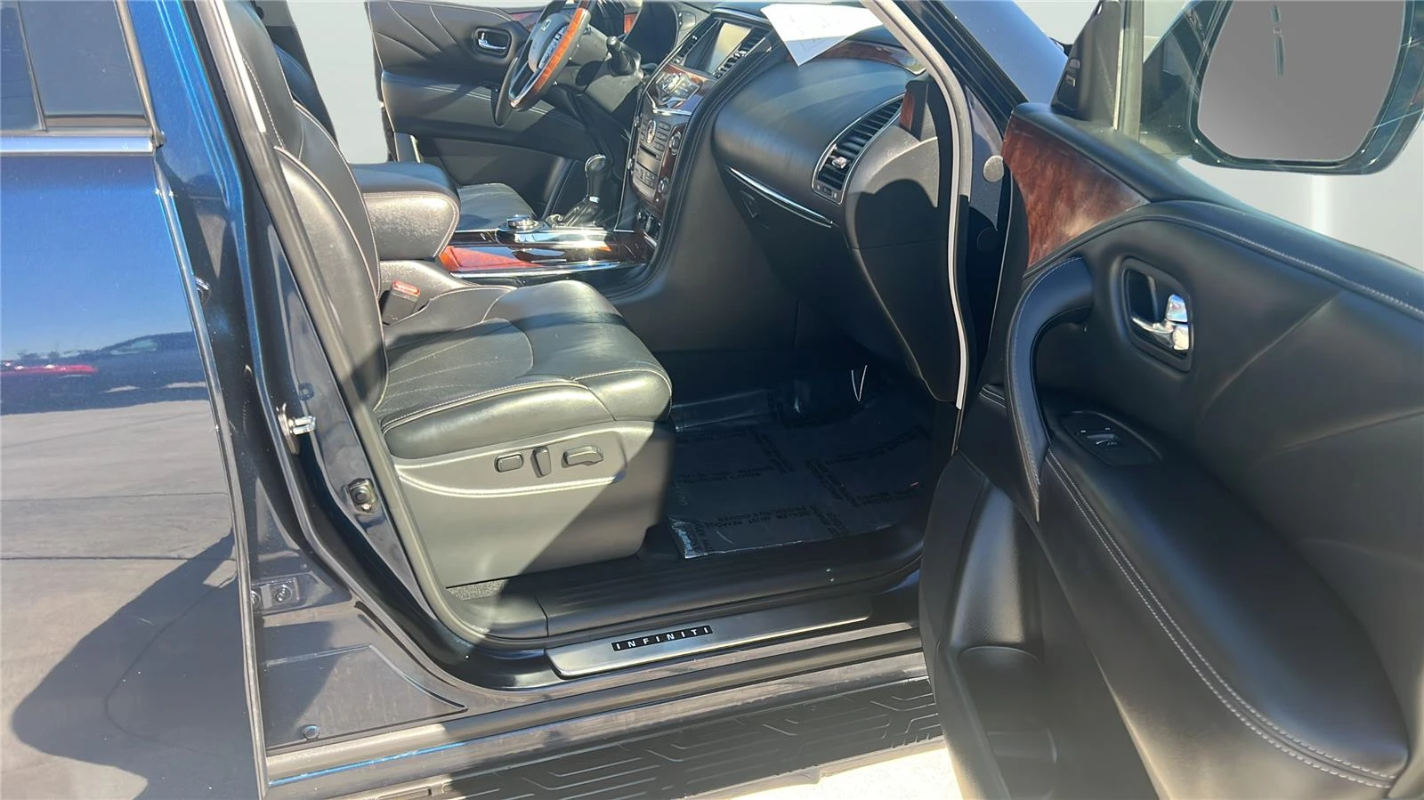 2017 INFINITI QX80 Base - Photo 12
