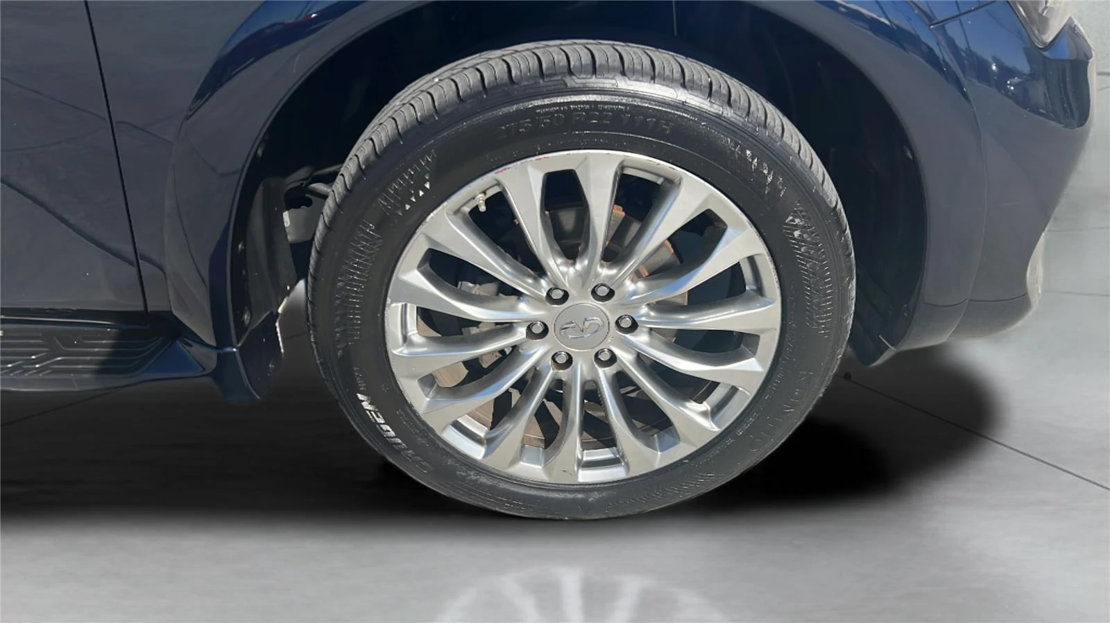 2017 INFINITI QX80 Base - Photo 19