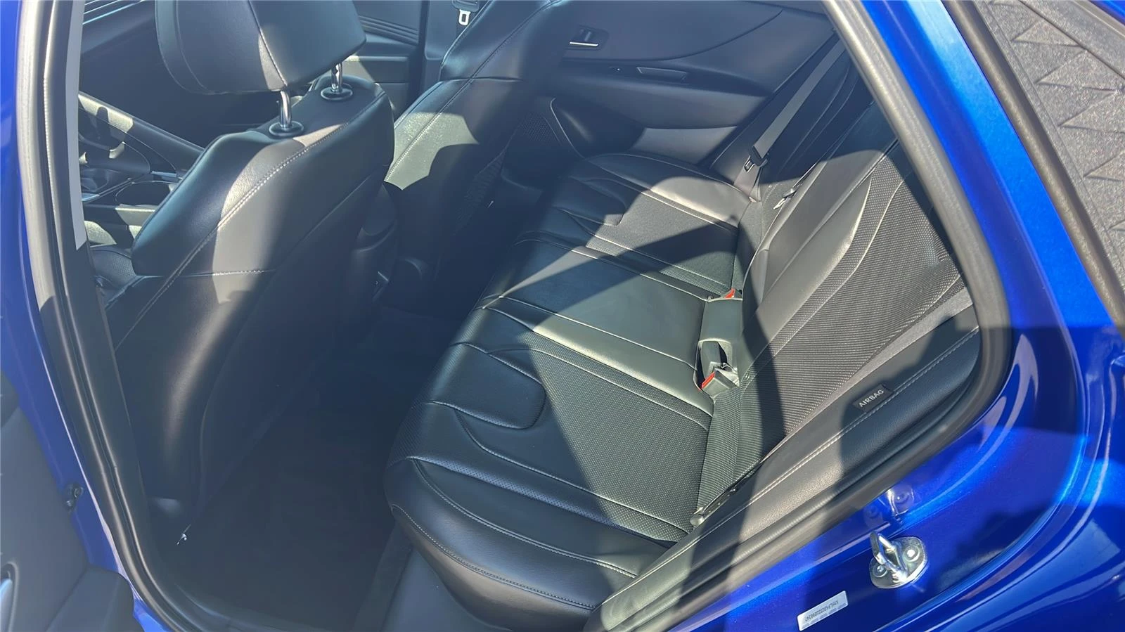 2025 Hyundai Elantra Limited - Photo 13